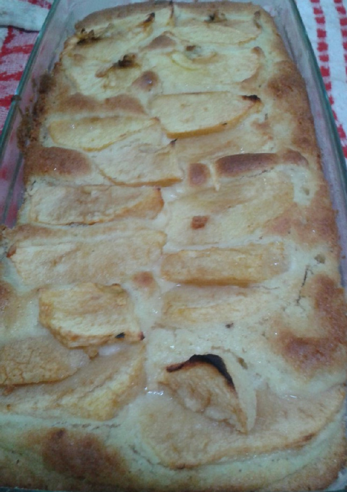 Una foto de Budín húmedo de manzanas sin gluten y sin lactosa