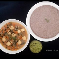 A picture of Black Rice Thatte Idli, Spinach Coconut Chutney & Whey Veg Soup.