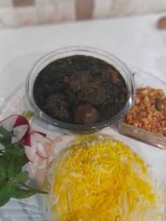 عکسی از دستور قورمه سبزی با گوشت غاز 😋😍