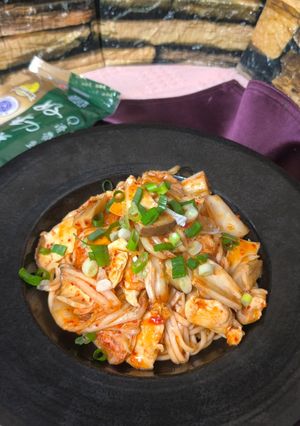 泡菜雞肉麵 的食譜成品照片
