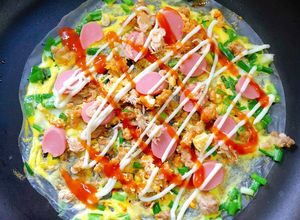 Hình của món Bánh Tráng Nướng Đà Lạt (Nước ngoài gọi là Pizza Việt Nam 🤣).