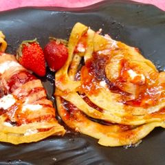 A picture of Strawberry spring pancakes.