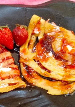 A picture of Strawberry spring pancakes.