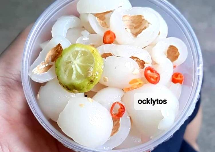 Asinan Buah Rambutan