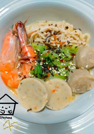 Foto resep Seafood Noodle Soup