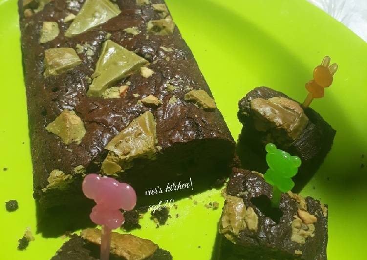 Cara Gampang Menyiapkan Peanut Silverqueen Brownies Anti Gagal