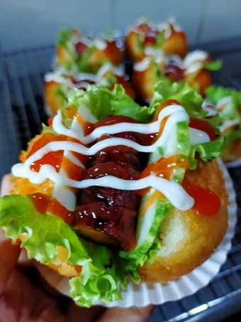 Cara Mudah Menyiapkan Resep Donat sosis uul yang Sempurna Anti Ribet, Lezat