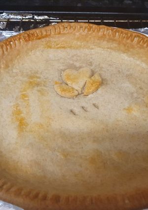 A picture of My Chicken And Mushroom Pie.
