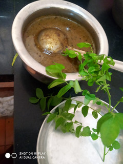 கறிவேப்பிலை குழம்பு செய்முறை முக்கிய புகைப்படம்