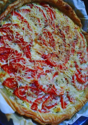 Une photo de Tarte à la tomate au thon et à la moutarde