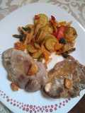 Filete de cabeza a la cerveza con pisto de verduras