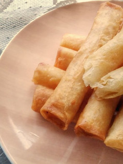 A picture of Cheese Spring Rolls.