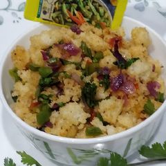 A picture of Maggi Magic Minutes Idli Upma.