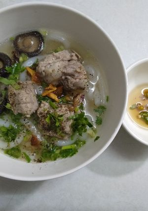 Hình của món Bánh canh nấm sườn non.