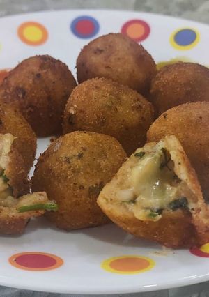 A picture of Cheese Corn balls.