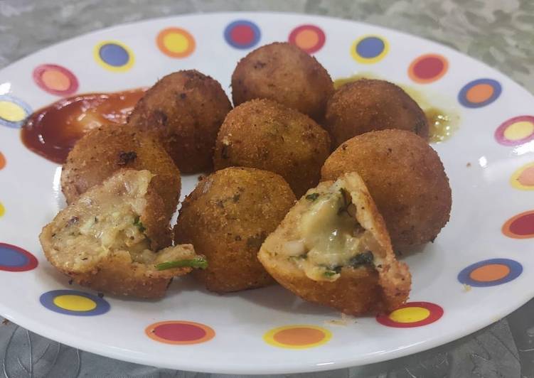 How to Make Homemade Cheese Corn balls