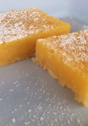 Una foto de Lemonies o cuadrados de limón