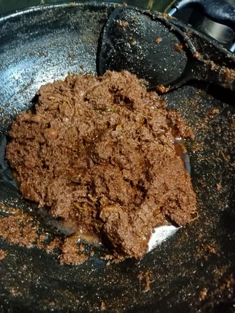 Cara Mudah Membuat Resep  Rendang daging sapi yang Menggugah Selera, Bikin Ketagihan
