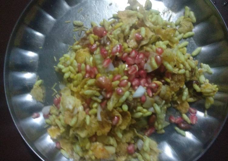 Step-by-Step Guide to Make Quick Chatpati bhel
