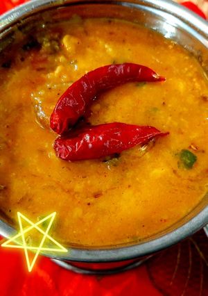 दाल तड़का(Dal Tadka recipe in Hindi) रेसिपी मुख्य फोटो
