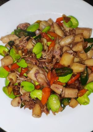 Foto resep Oseng cumi asin pete