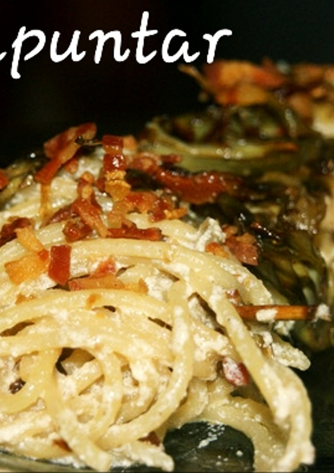 Una foto de Espaguetis con alcachofas y panceta 🥓 🍝