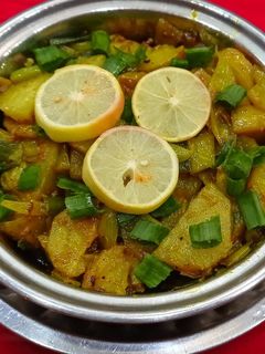 हरे प्याज़ की सब्जी (Hare Pyaz ki sabzi recipe in Hindi) रेसिपी मुख्य फोटो