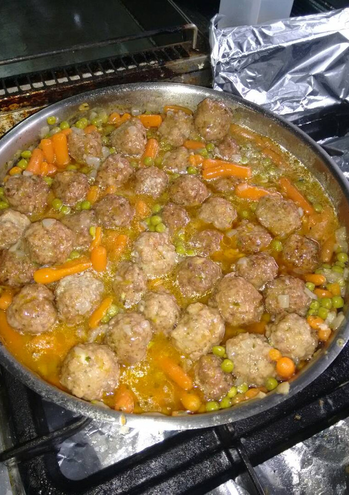 Una foto de Albóndigas a la jardinera
