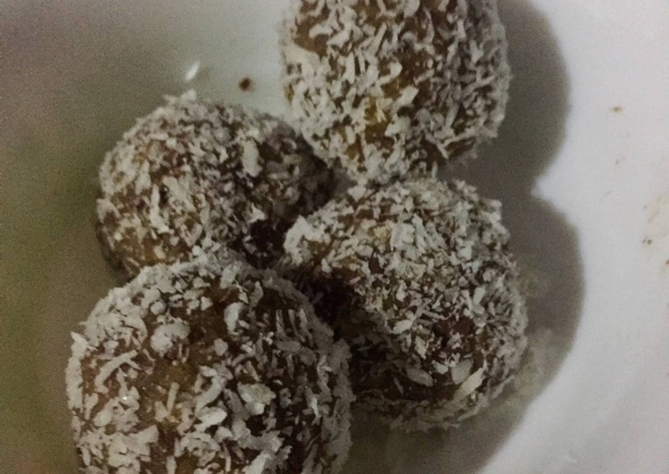 Banana choco balls