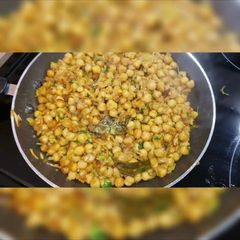 A picture of Chana masala biran.
