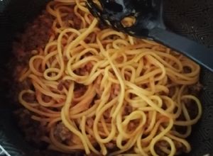 Una foto de Espaguetis con carne molida