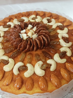 A picture of Cereal Dry fruits cake.