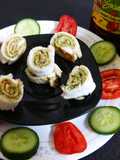 પીન વ્હીલ ચટણી સેન્ડવિચ (Pin Wheel Chutney Sandwich Recipe In Gujarati)