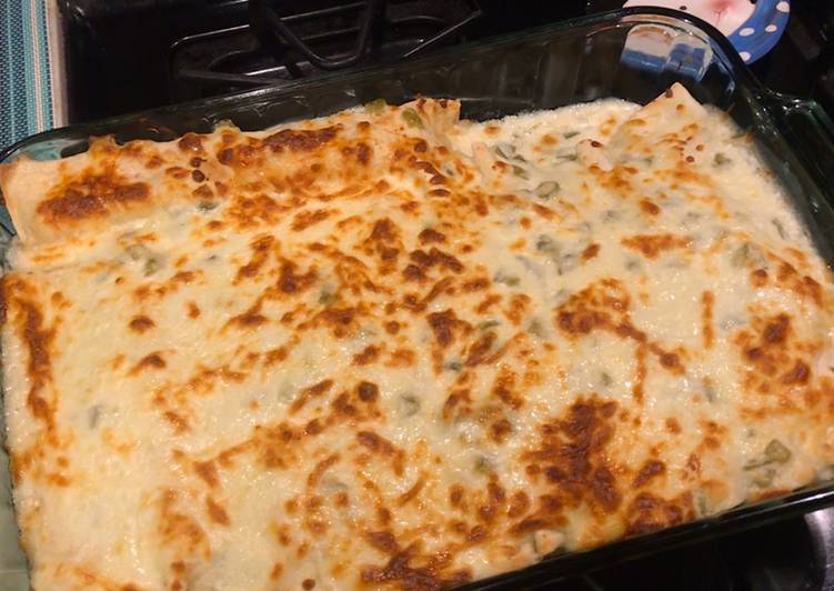 Recipe of Award-winning Creamy White Chicken Enchiladas