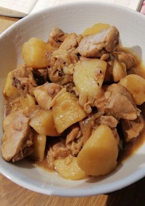 A picture of Oyster Chicken with Potato.