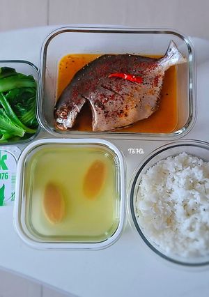 Hình của món Hộp cơm trưa 3 món.