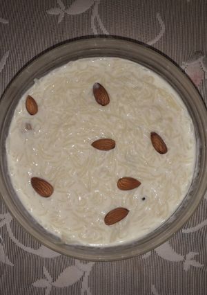 A picture of Vermicelli kheer.