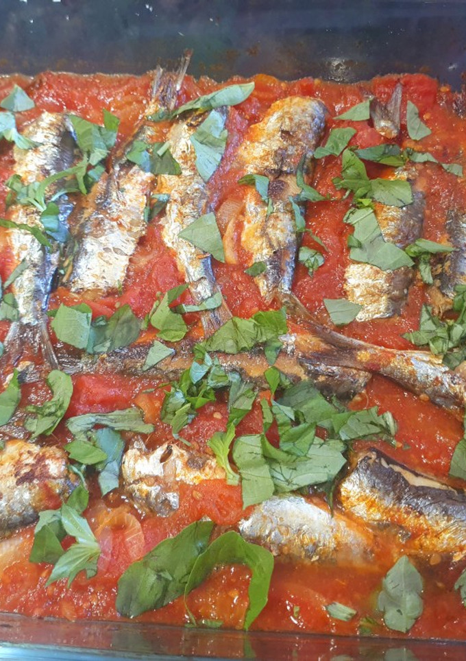 Una foto de Sardinas en salsa de tomate