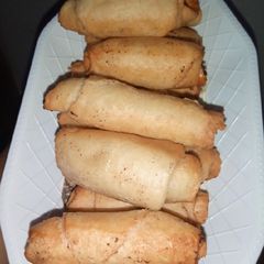 A picture of Fish Rolls.