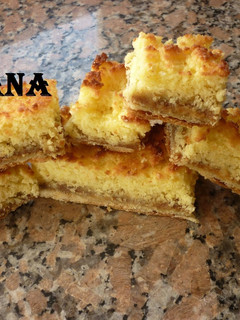 Una foto de Tarta de coco con crema pastelera