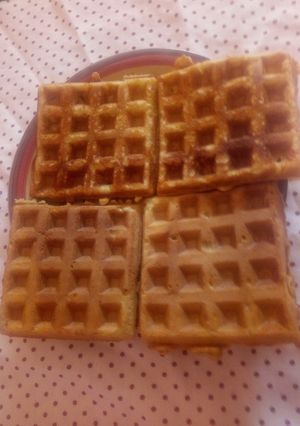 A picture of Sweet yummy waffles.