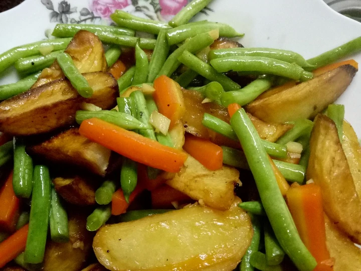 Cara Mudah Menyiapkan Resep Tumis kentang wortel buncis yang Enak Banget Anti Ribet, Sempurna
