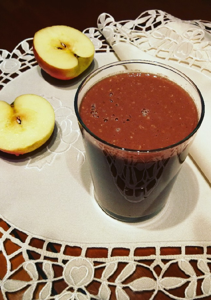 Una foto de Batido de fruta con levadura nutricional y cacao puro