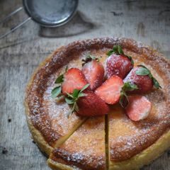 A picture of Petite basque burnt cheesecake.