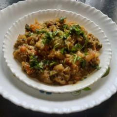 Vidarbha special big Green brinjal bharta(हिरव्या वांग्याचे भरीत A picture of Vidarbha special big Green brinjal bharta(हिरव्या वांग्याचे भरीत.