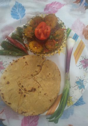 જુવાર ની ભાખરી(jowar Bhakhri Recipe in Gujarati) રેસીપી મુખ્ય ફોટો