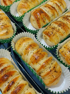 Foto resep Roti isi Sosis