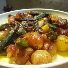 Stuff Shallot Onion with Okra A picture of Stuff Shallot Onion with Okra.