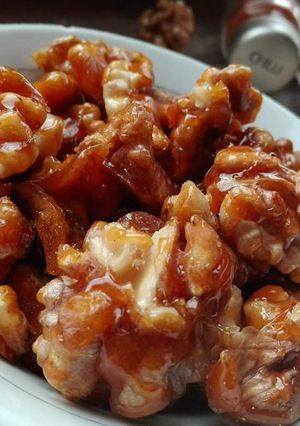 Zdjęcie przepisu Orzechy w karmelu z chilli.