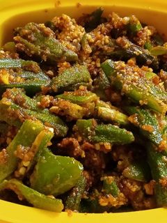 મસાલા ભીંડી (Masala Bhindi Recipe In Gujarati) રેસીપી મુખ્ય ફોટો